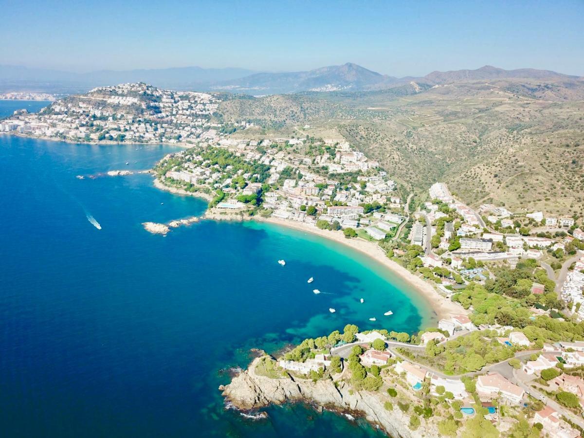 Almadrava Beach Roses Exterior photo